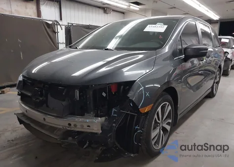 2024 Honda Odyssey Touring z USA, uszkodzony, nr VIN 5FNRL6H8XRB032500